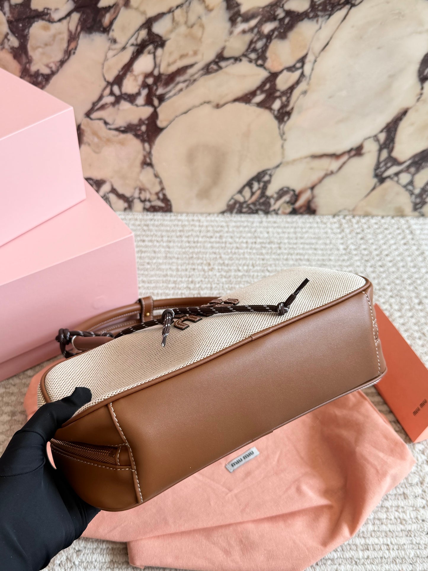 Cuero | Canvas & Leather Barrel Bag