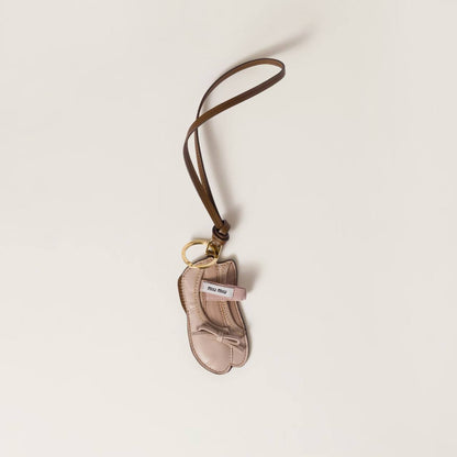Cuero | Miu Ballet leather keychain trick
