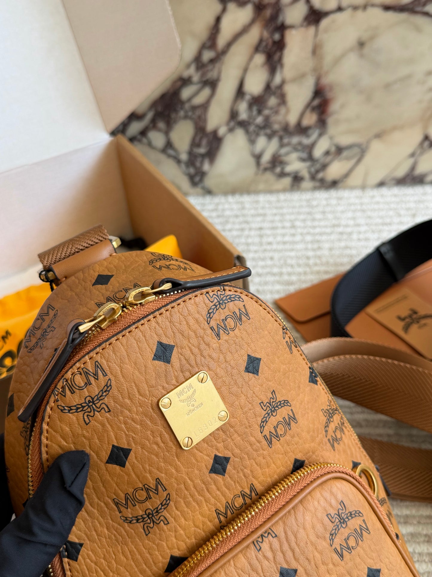 Cuero | Mini Sling Bag Cognac Monogram