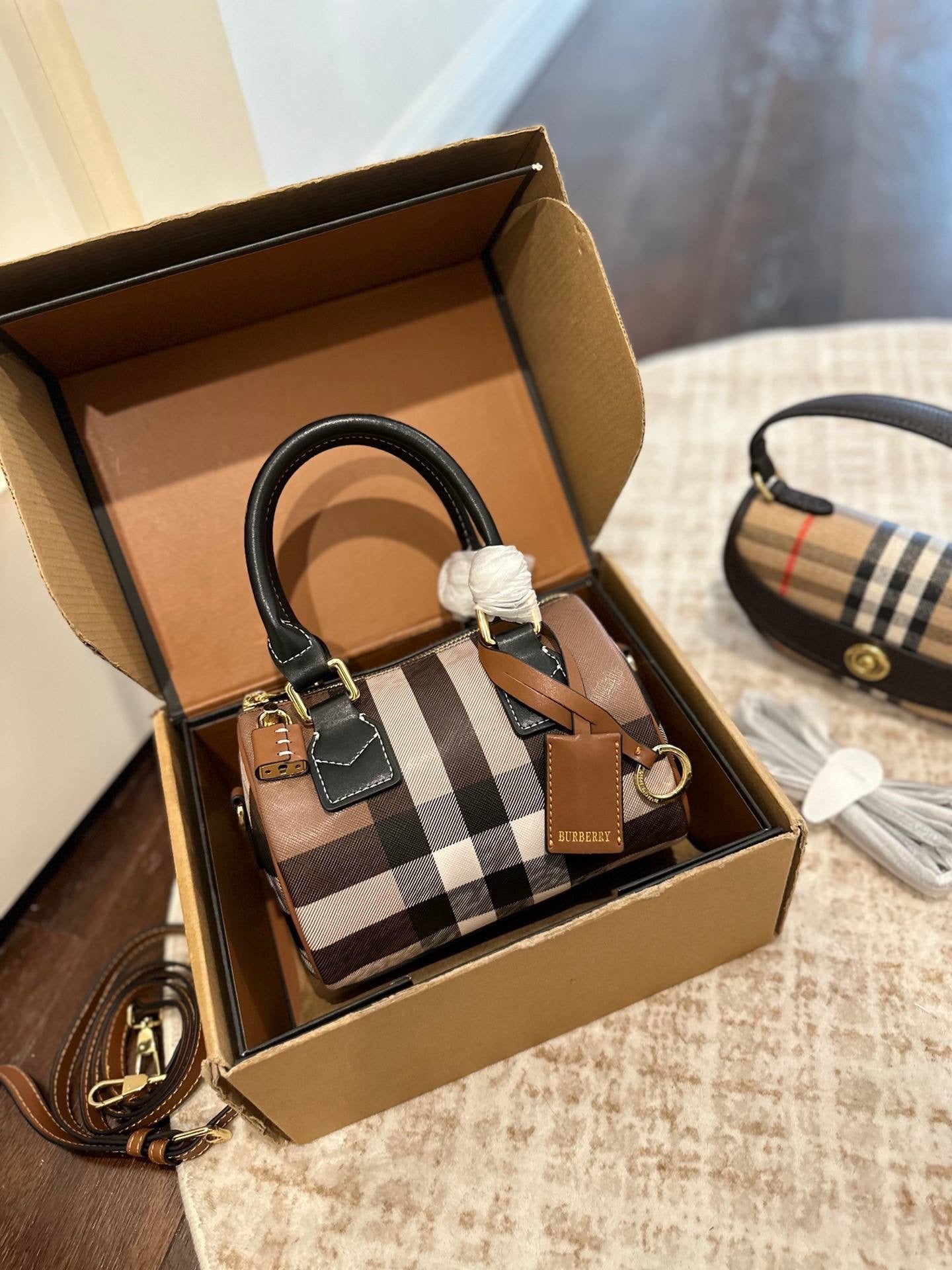 Cuero | mini check padlock tote bag
