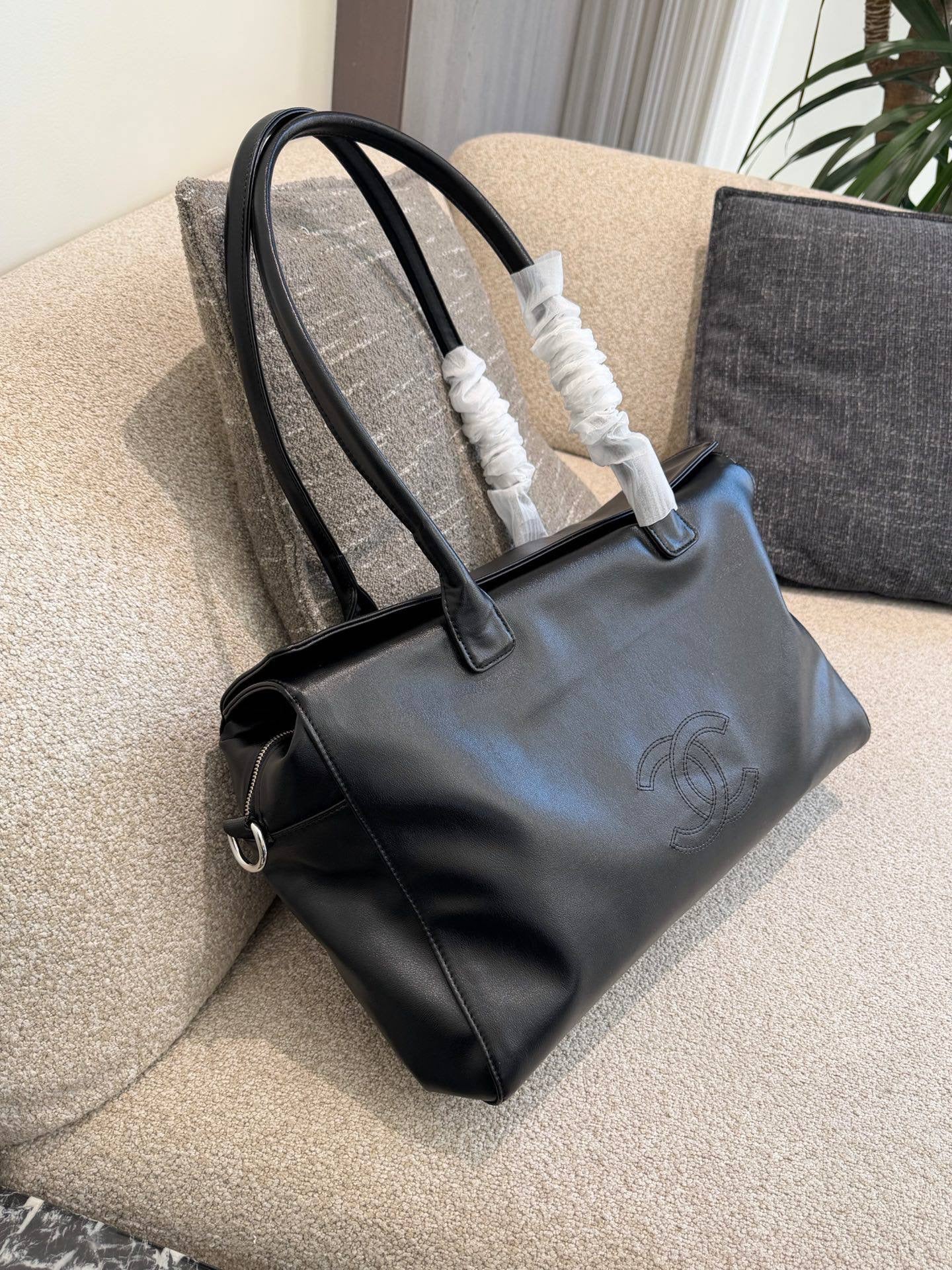 Cuero | Soft Minimal Shoulder Bag