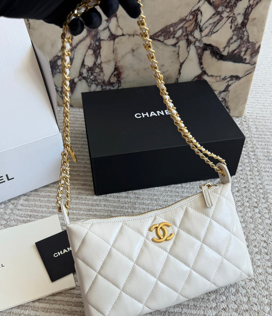 Cuero | Quilted Mini Shoulder Bag