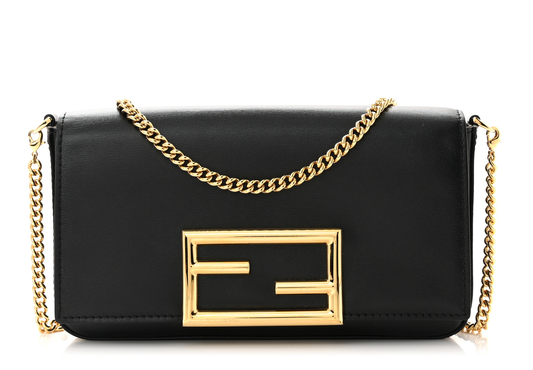 Cuero | Vitello Palmellato Wallet on Chain with Pouches Black