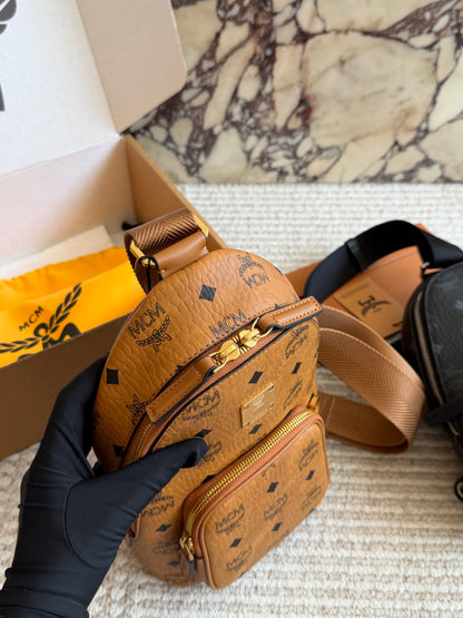 Cuero | Mini Sling Bag Cognac Monogram