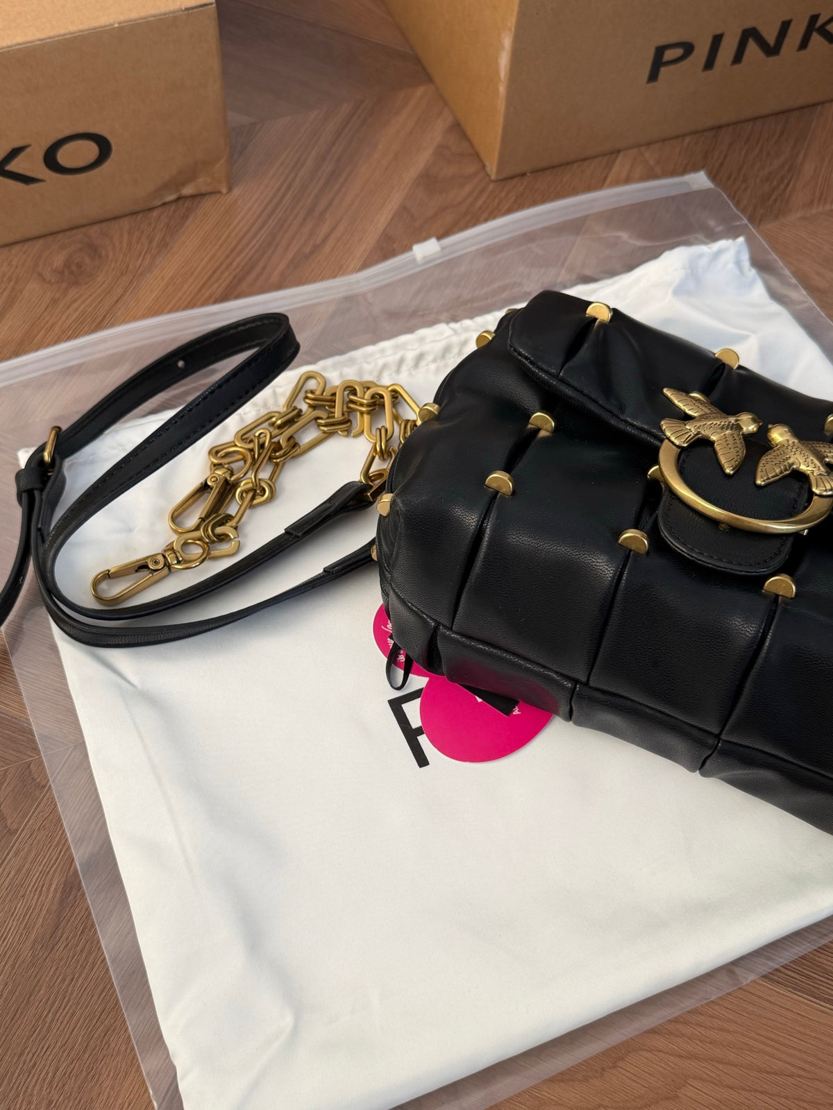 Cuero | Pleated Love Bird Flap Chain Crossbody Bag - Black