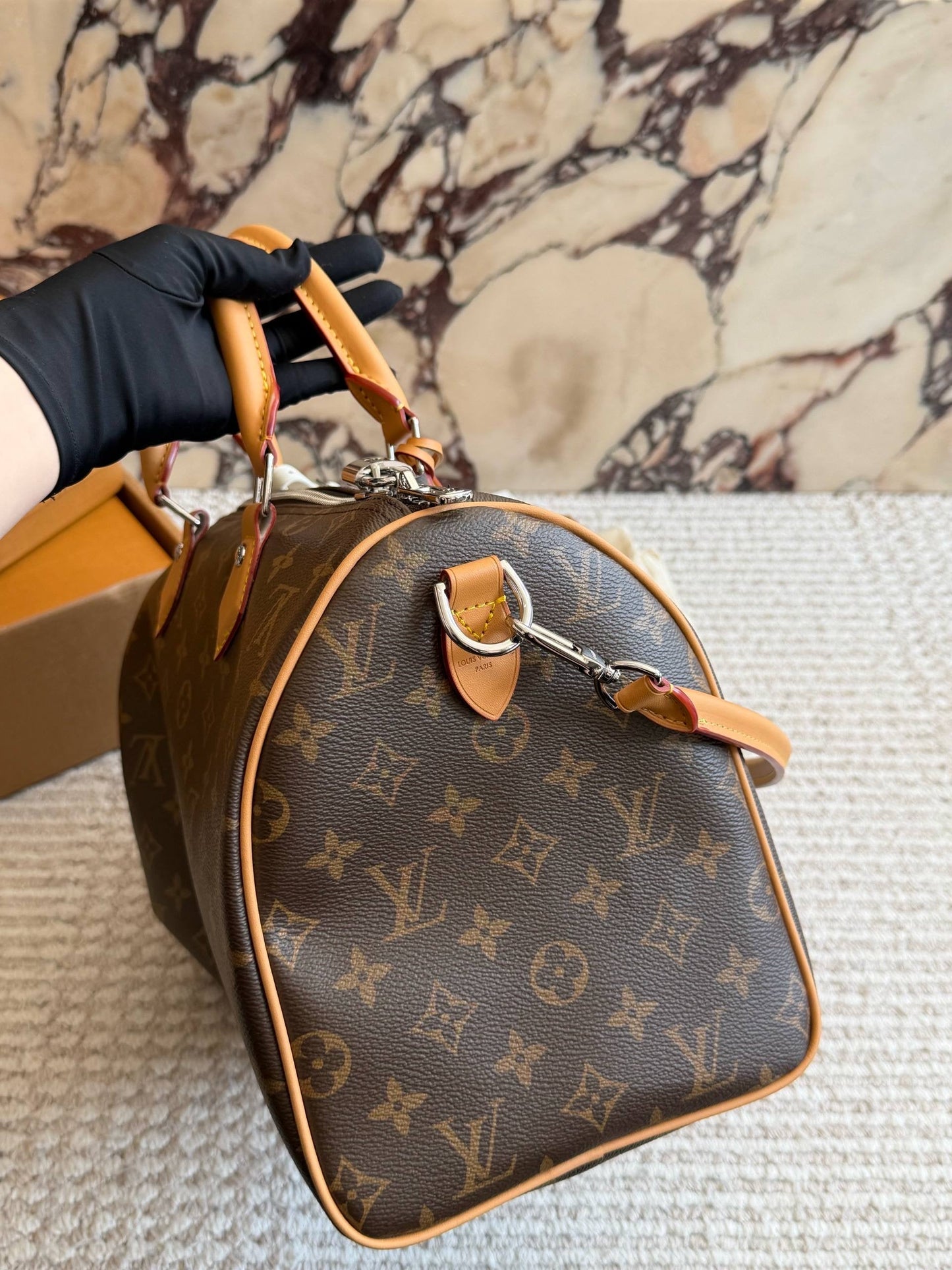 Cuero | 57th Street NYC Speedy Bandoulière 30