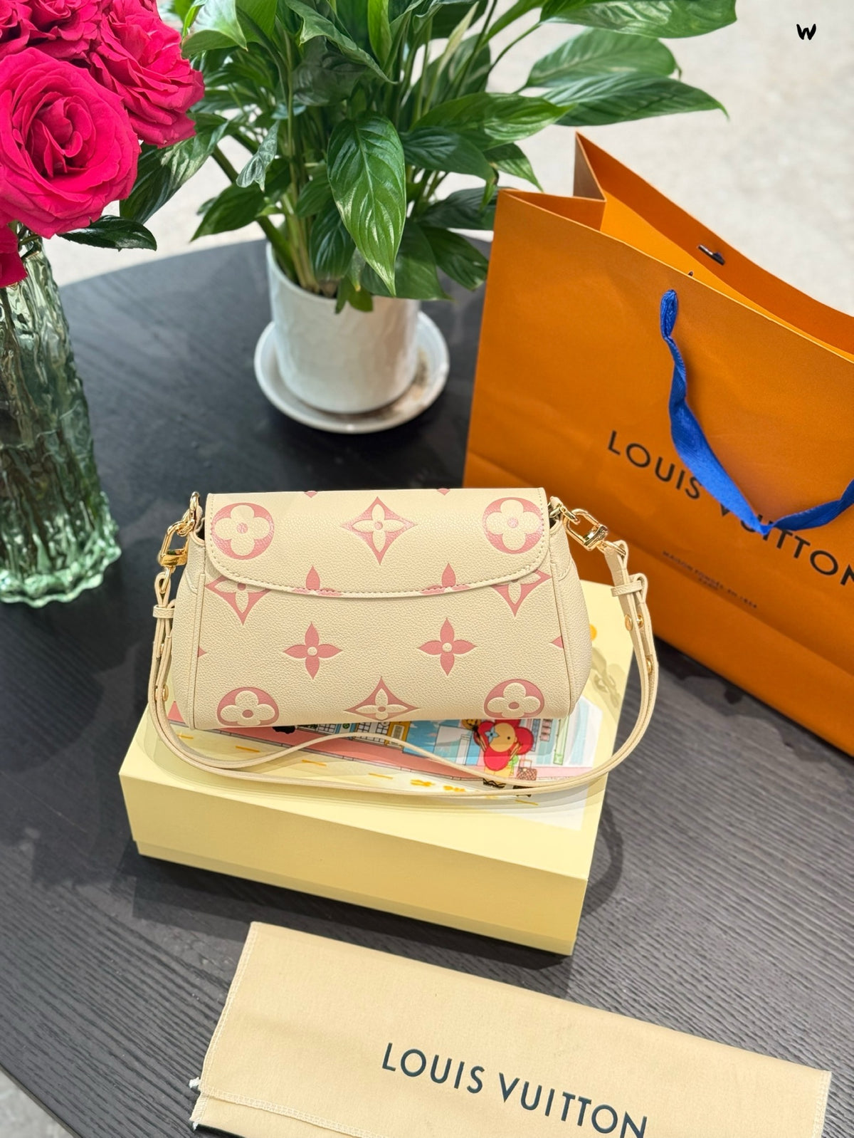 Cuero | Two-Tone Monogram East-West Flap Crossbody - Cream Pink