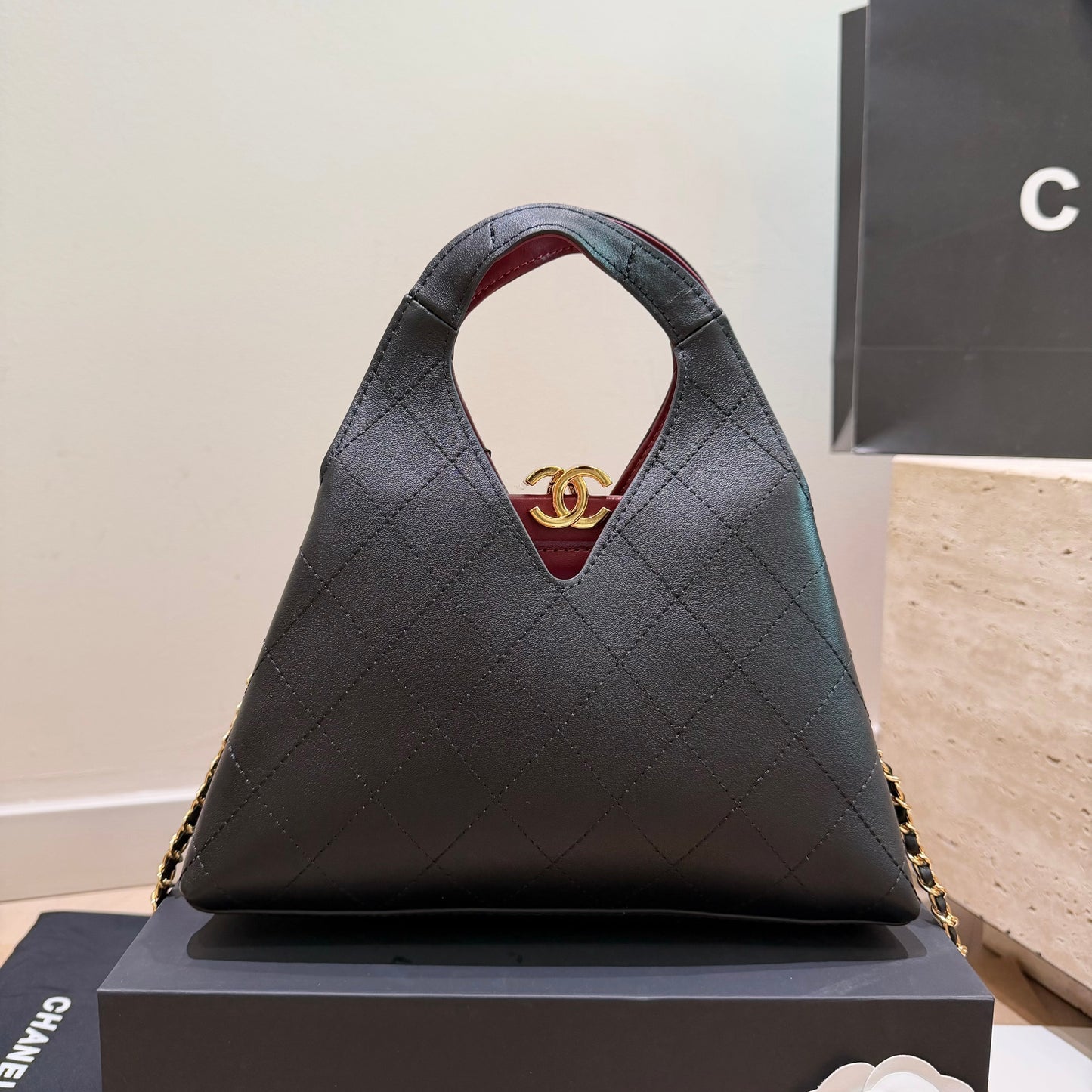 Cuero | Quilted Triangle Top-Handle Bag