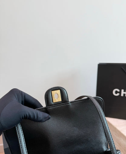Cuero | Classic Flap Shoulder Bag