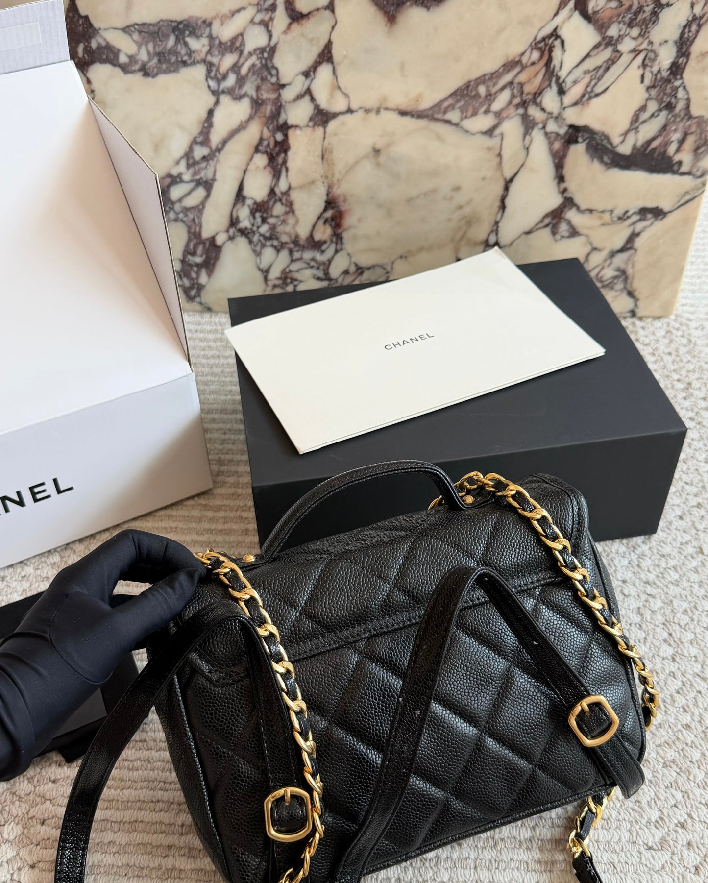 Cuero | Quilted Chain Top Handle Bag