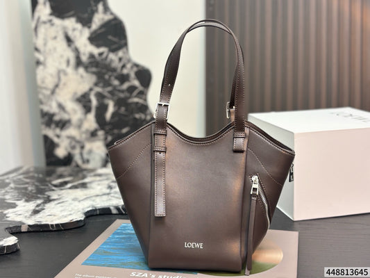 Cuero | Zip Detail Buckle Handle Tote Bag - Chocolate Brown
