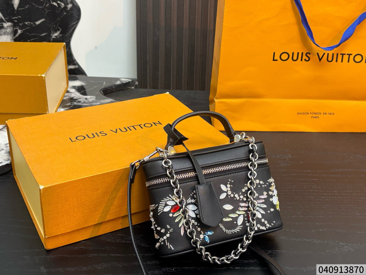 Cuero | Jewel Embellished Mini Vanity Chain Crossbody - Black
