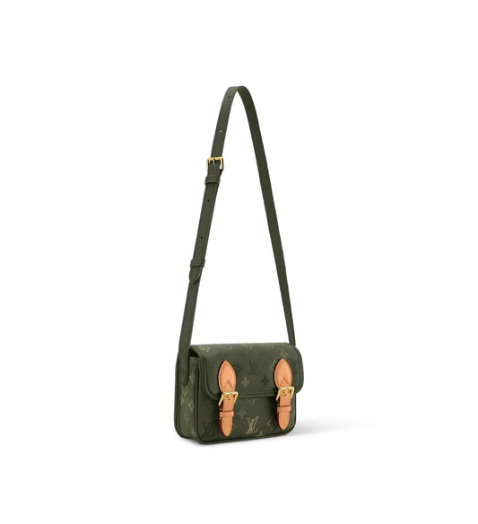 Cuero | Satchel Wearable Wallet