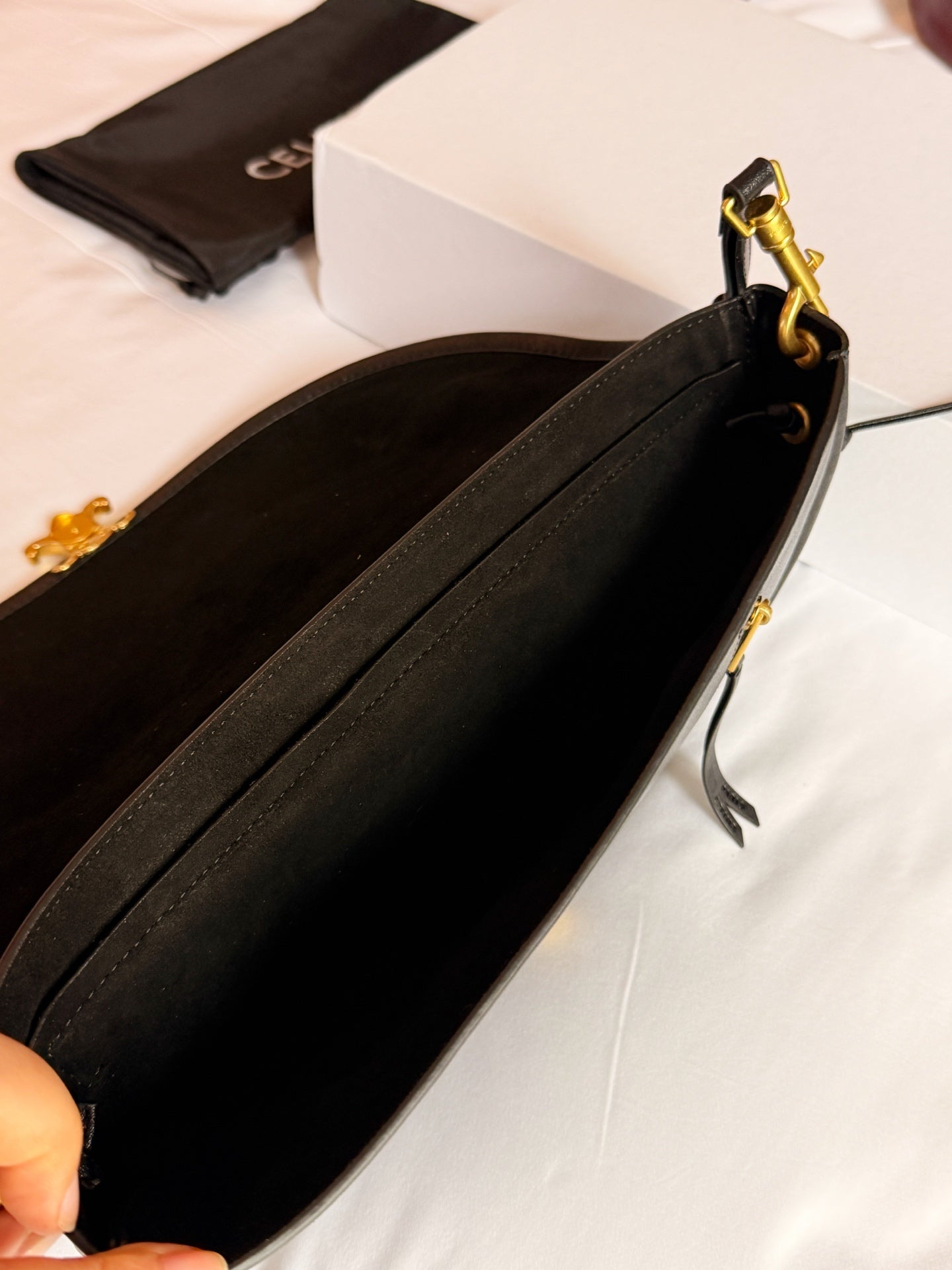 Cuero | Half-Moon Shoulder Bag