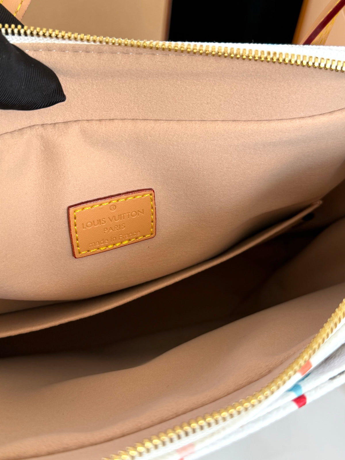 Cuero | Multicolor Monogram Cargo Tote Bag - White Multicolor
