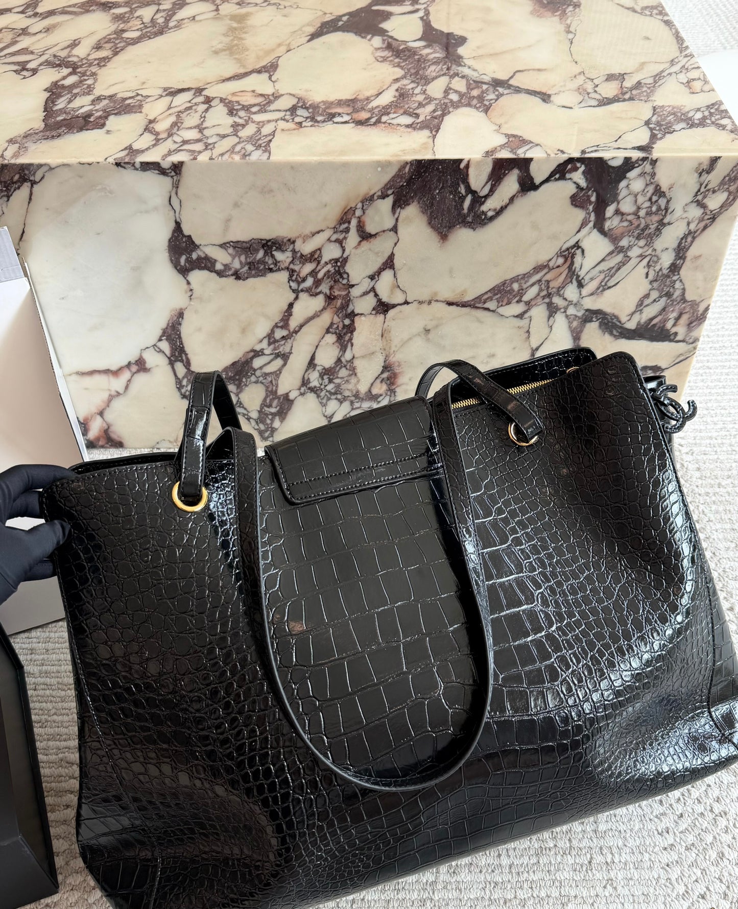 Cuero | Classic Croc Leather Tote