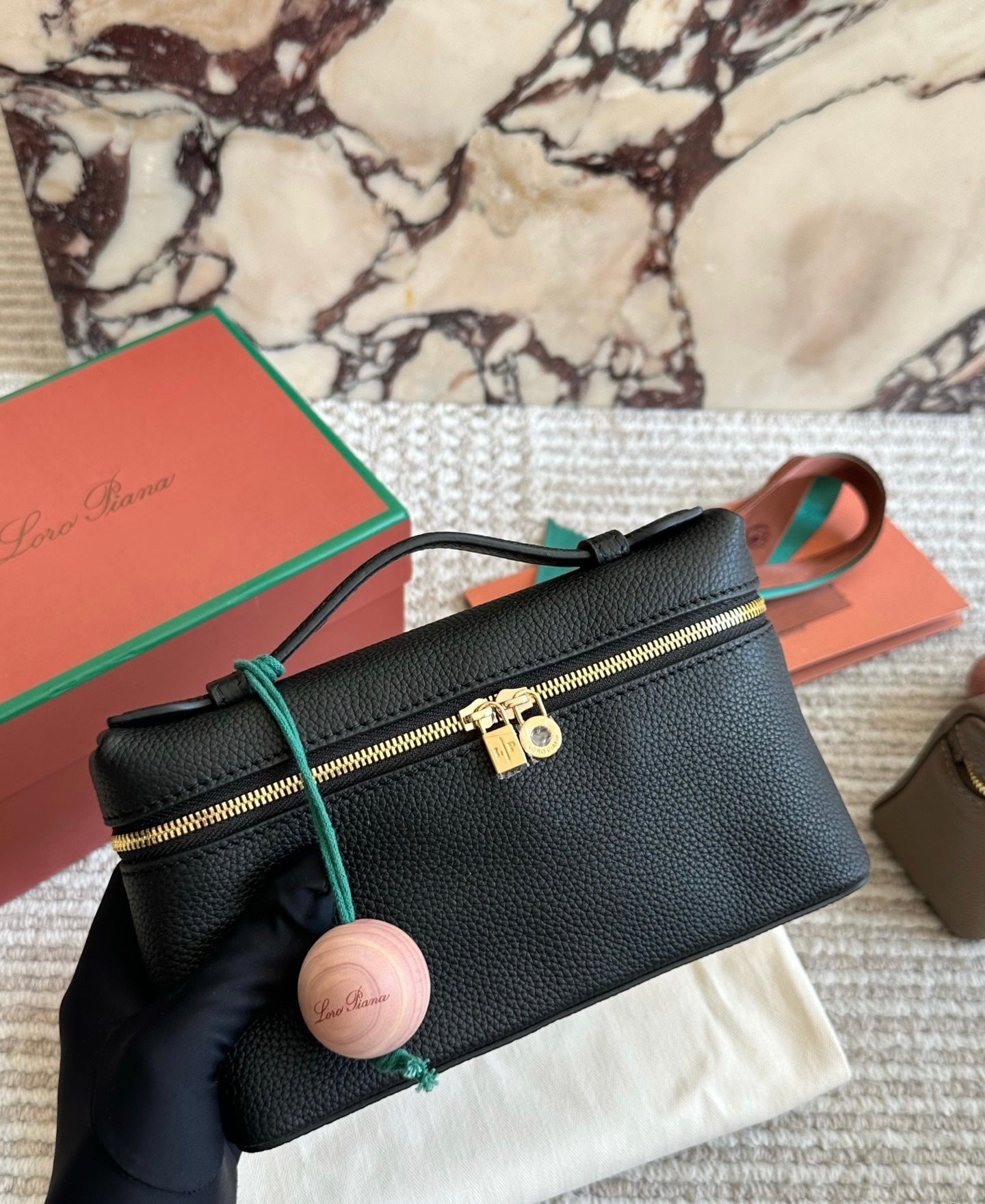 Cuero | Pebbled Top-Handle Pouch