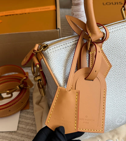 Cuero | Boston 25 Bag with Pouch