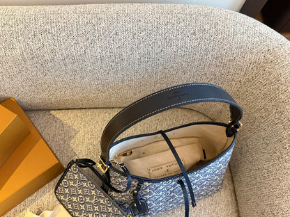 Cuero | Jacquard Bucket Shoulder Bag