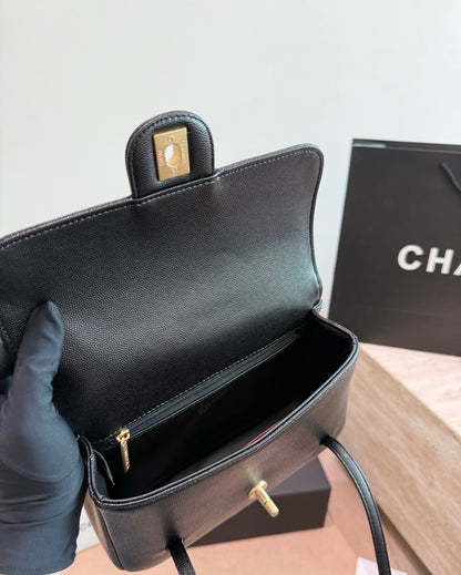 Cuero | Classic Flap Shoulder Bag