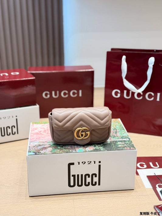 Cuero | GG Marmont Mini Chevron Leather Flap Bag