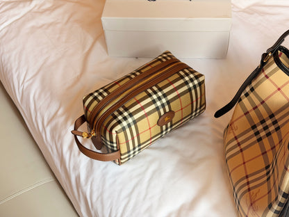 Cuero | Classic Check Cosmetic Pouch