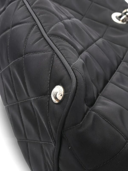 Cuero | practical bag lined with a chain of knots