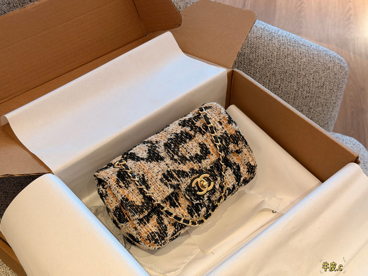 Cuero | Tweed Flap Shoulder Bag