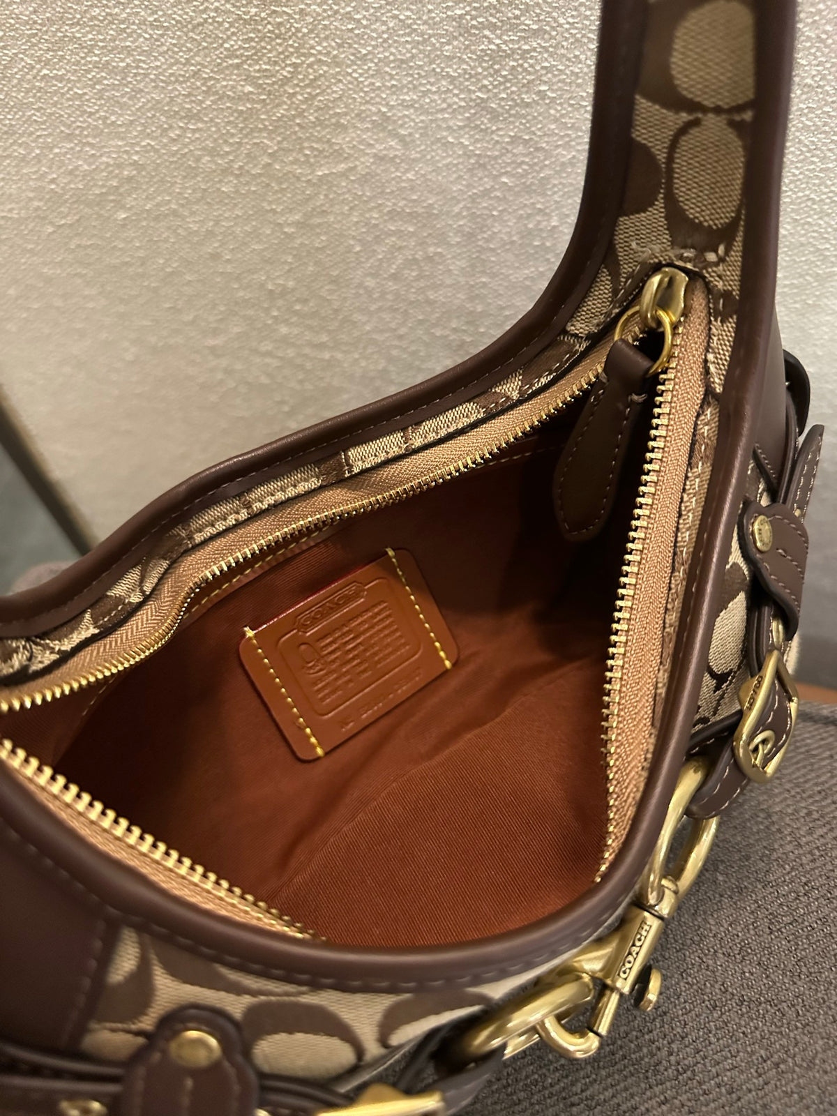Cuero | Signature Buckle Hobo Shoulder Bag - Brown
