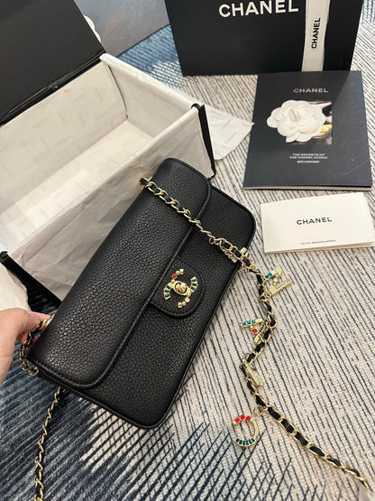 Cuero | Chain Shoulder Bag Black