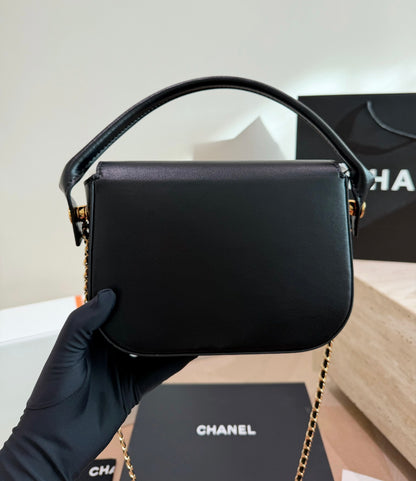Cuero | Interlocking Logo Flap Top Handle Bag - Black