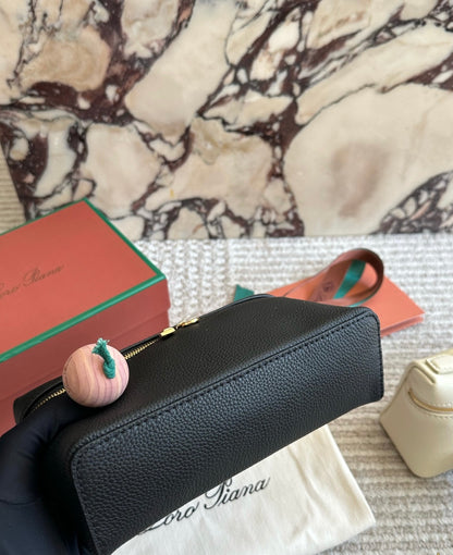 Cuero | Pebbled Top-Handle Pouch