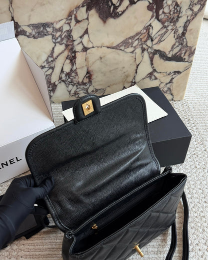 Cuero | Quilted Chain Top Handle Bag