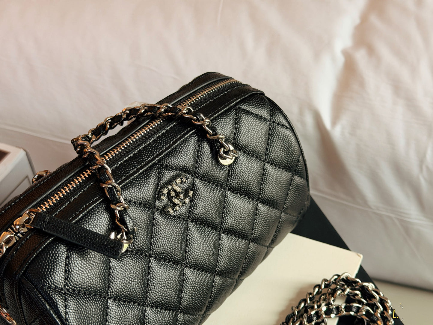 Cuero | Quilted Barrel Bag