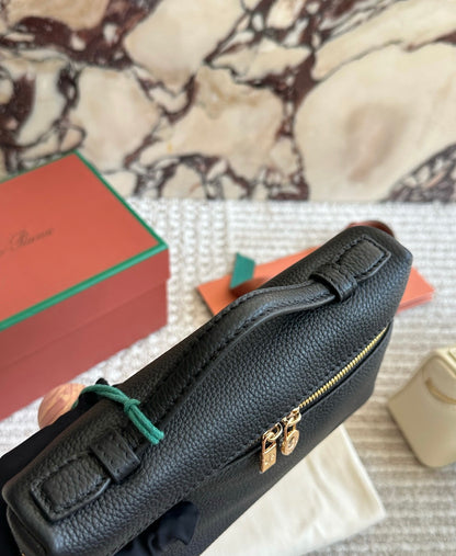 Cuero | Pebbled Top-Handle Pouch