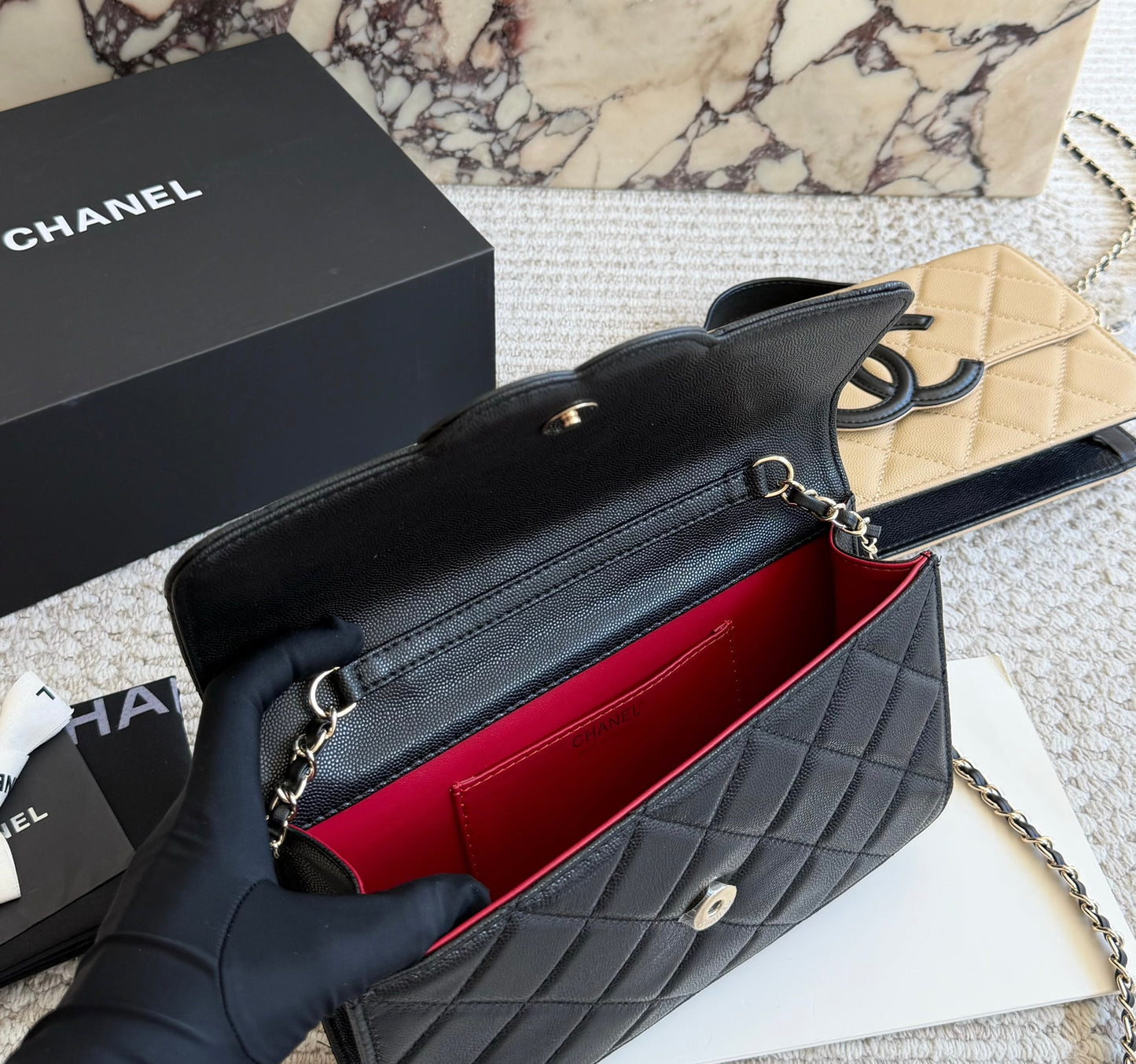 Cuero | Black Quilted Shoulder Bag