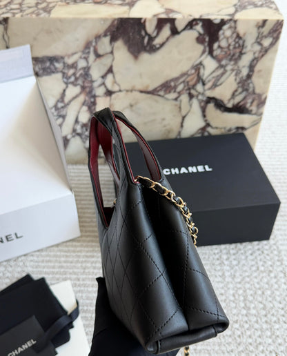Cuero | Mini Quilted Hobo Bag Black