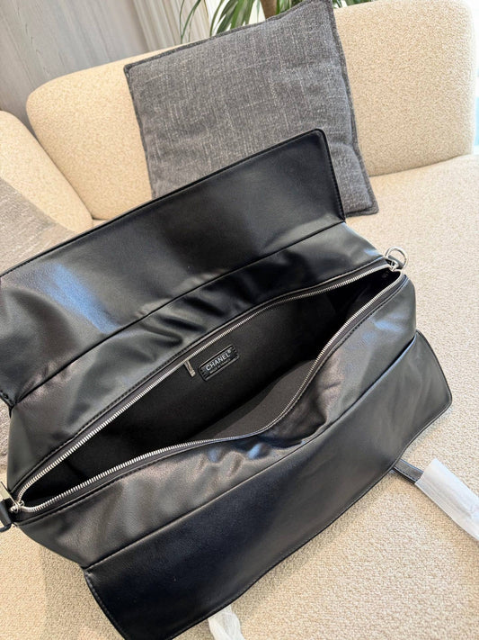 Cuero | Soft Minimal Shoulder Bag
