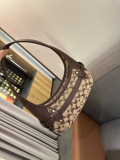 Cuero | Signature Buckle Hobo Shoulder Bag - Brown