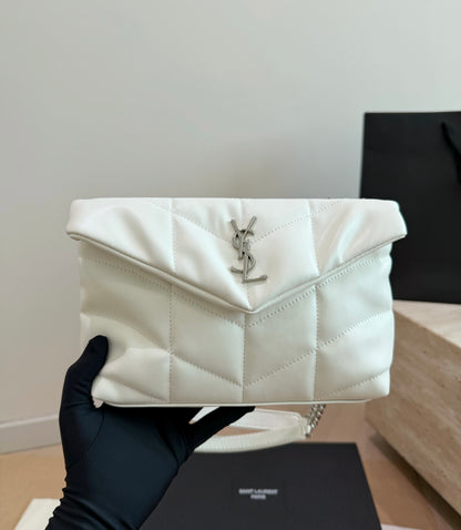 Cuero | Quilted Envelope Chain Shoulder Bag - White