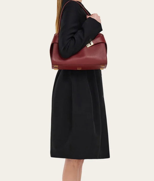 Cuero | Hug soft bicolor shoulder bag