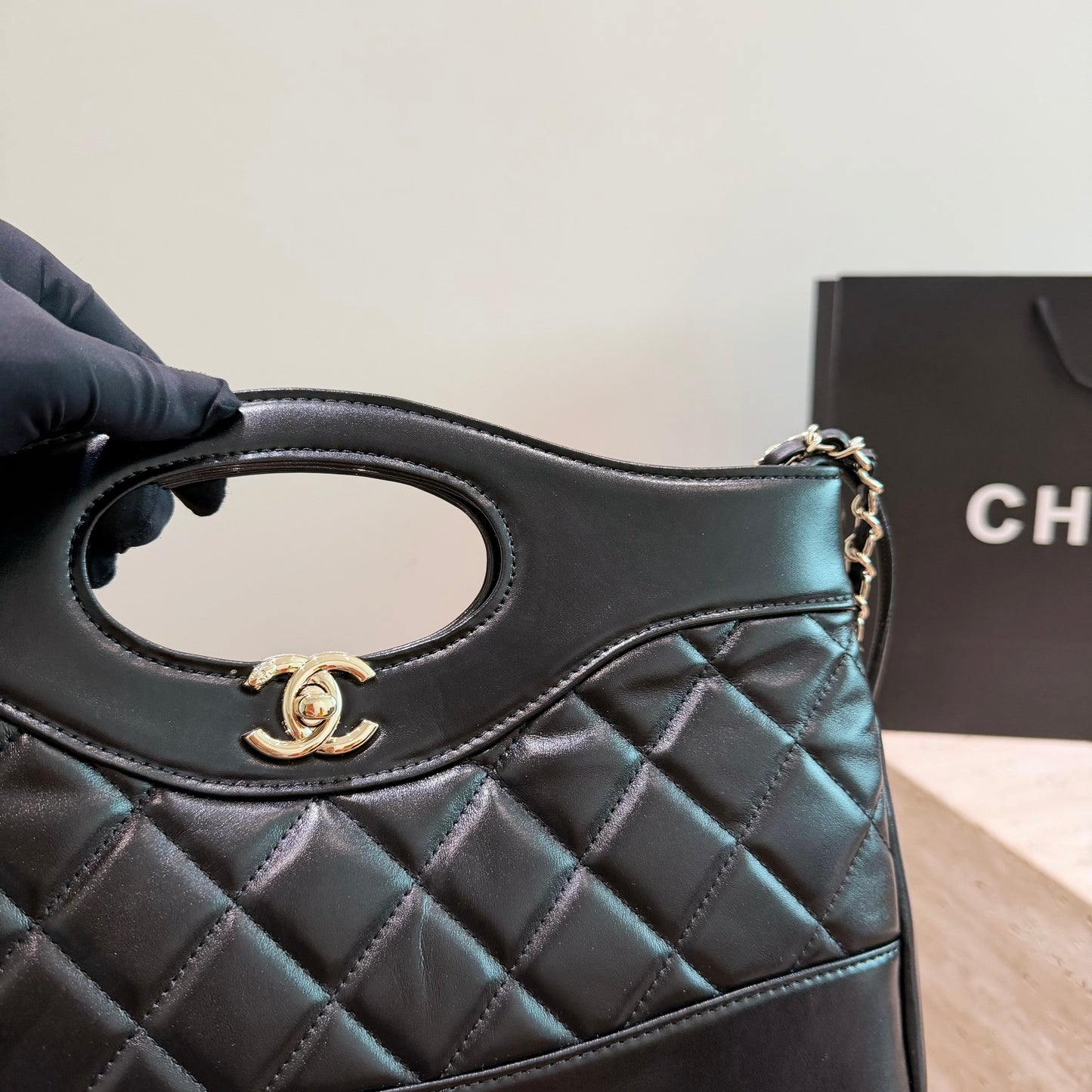 Cuero | Quilted Top-Handle Shoulder Bag