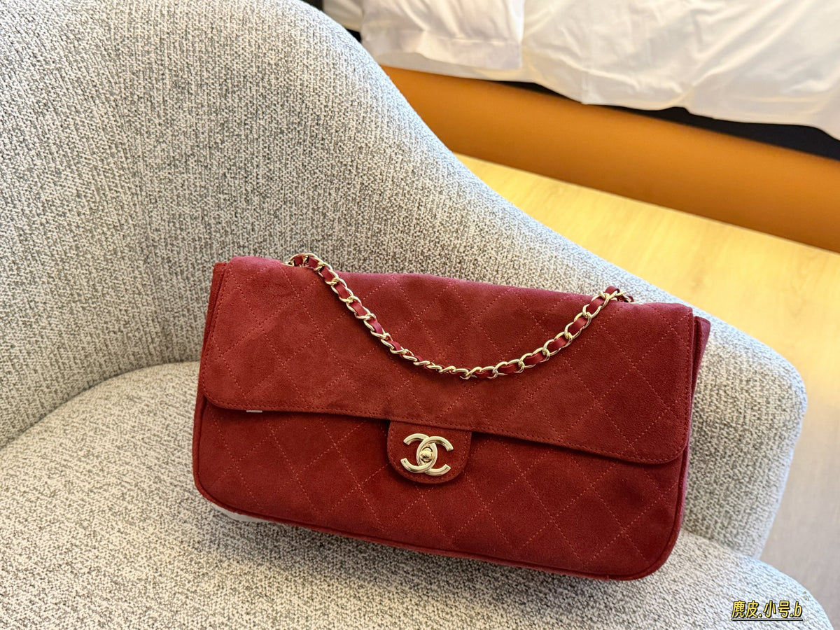 Cuero | Diamond Quilted Flap Chain Shoulder Bag - Burgundy Suede