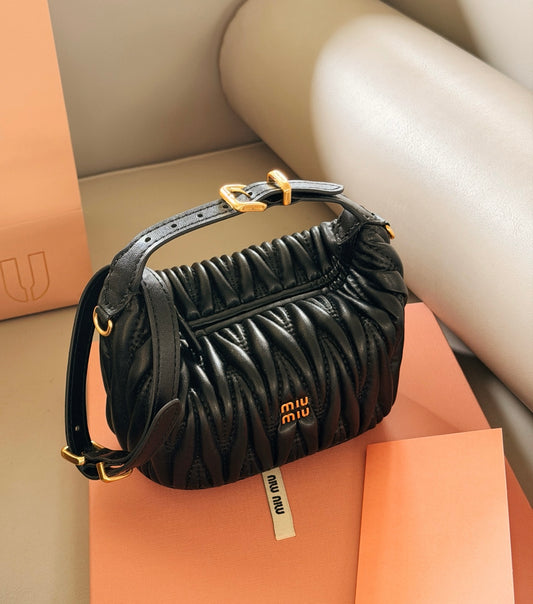 Cuero | Matelassé Leather Shoulder Bag