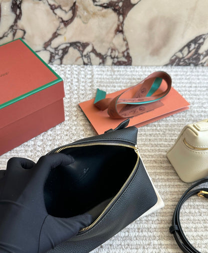Cuero | Pebbled Top-Handle Pouch