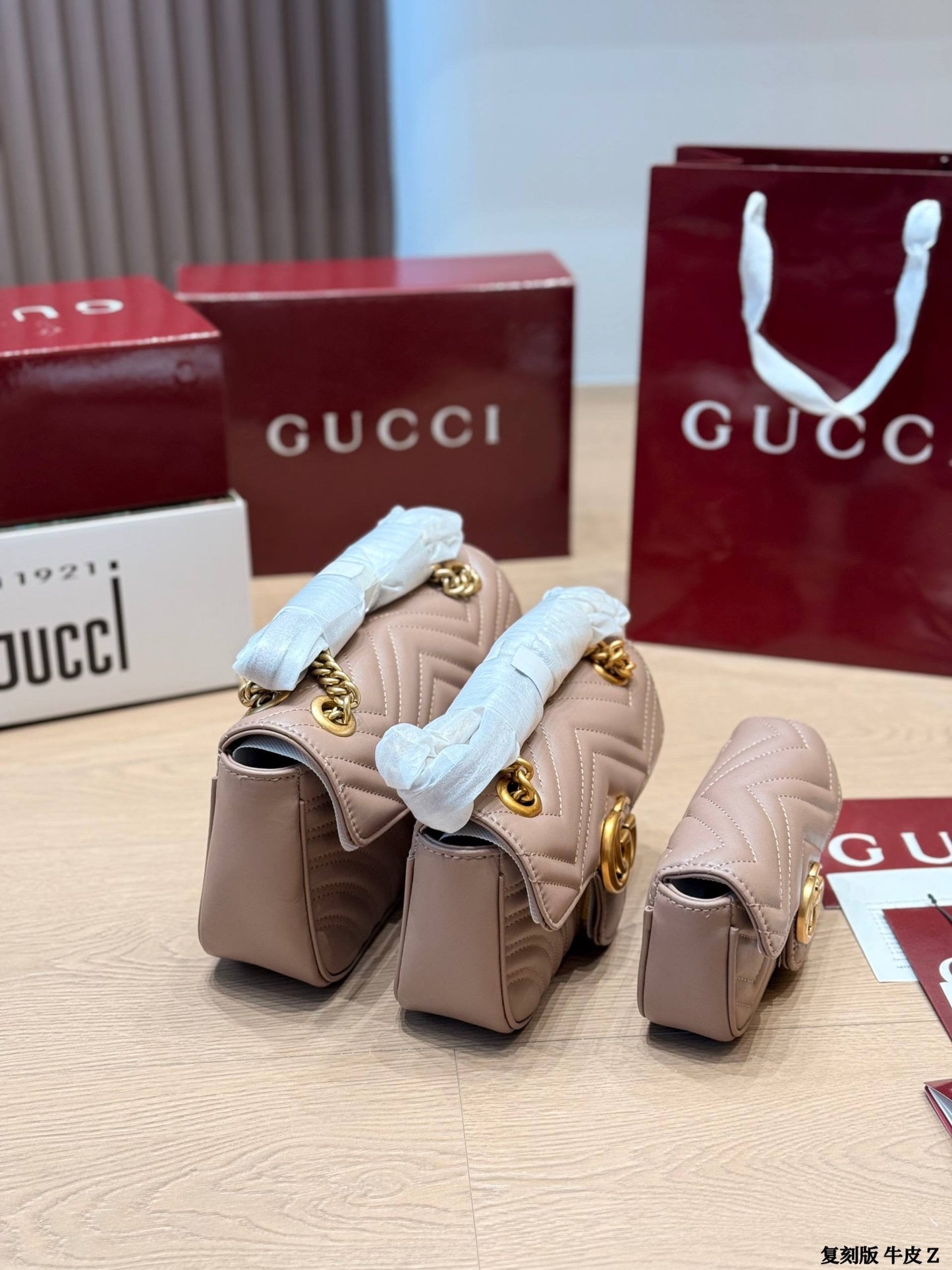 Cuero | GG Marmont Medium Chevron Leather Flap Bag