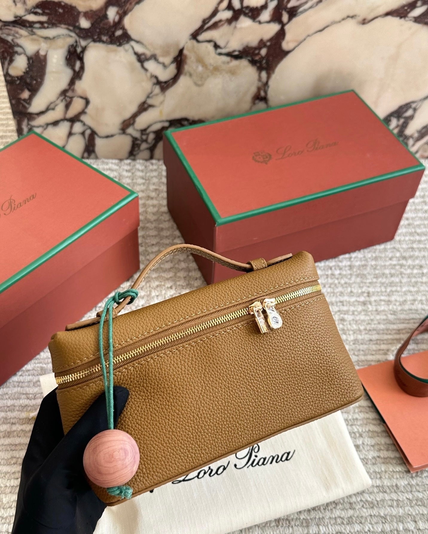 Cuero | Pebbled Top-Handle Pouch