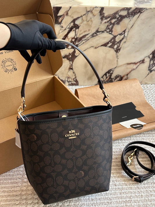 Cuero | Signature Bucket Bag