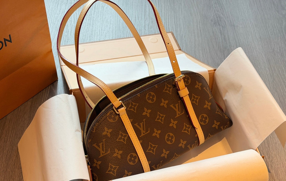 Cuero | Signature Ellipse Shoulder Bag - Classic Monogram
