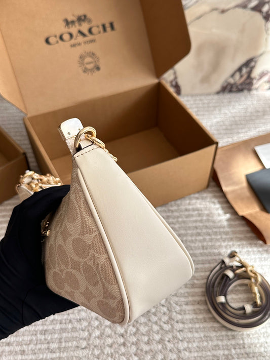 Cuero | Beige Monogram Baguette Bag